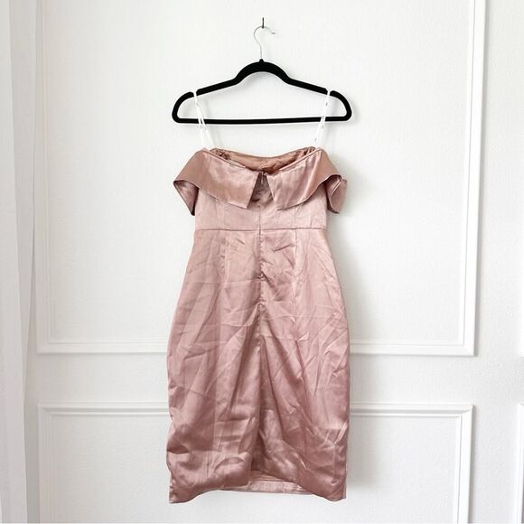 Lulus Paparazzi Shot Satin Off-Shoulder Midi Dress in Mauve Medium - Picture 5 of 8